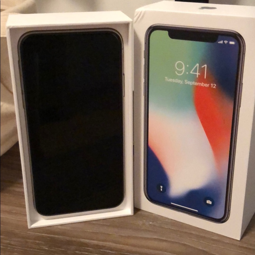 iPhone X